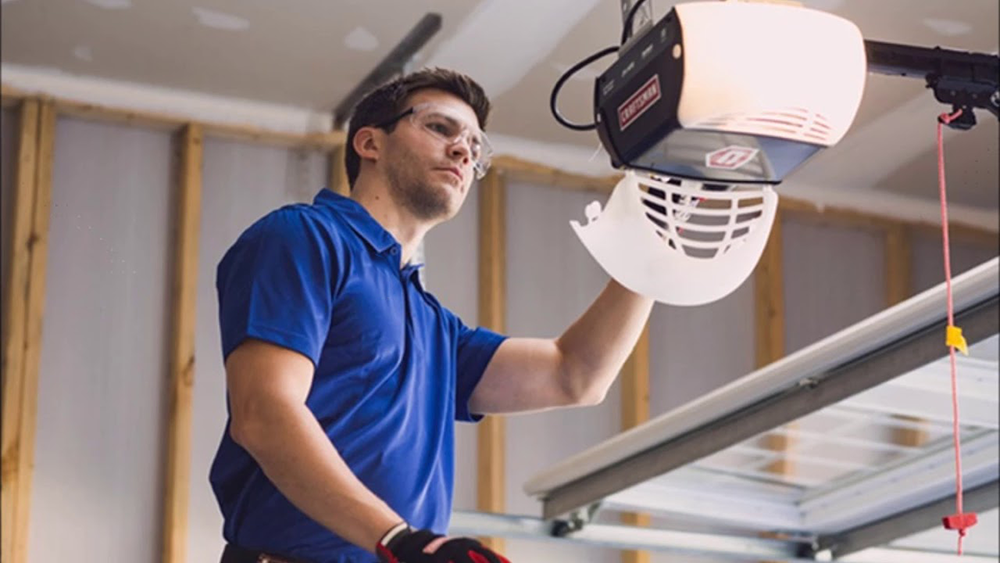 Expert garage door installation in San Antonio to enhance property value and curb appeal.